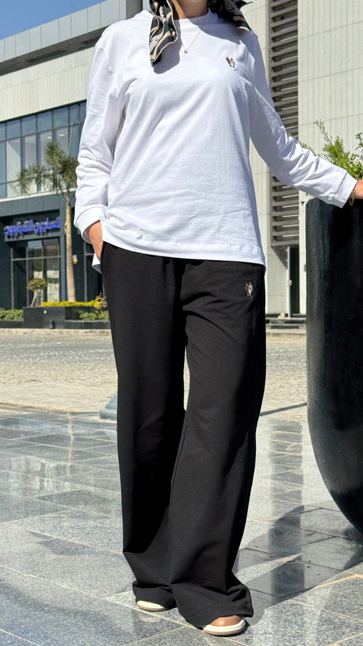 - Wide-Leg oversized Cotton Sweatpants