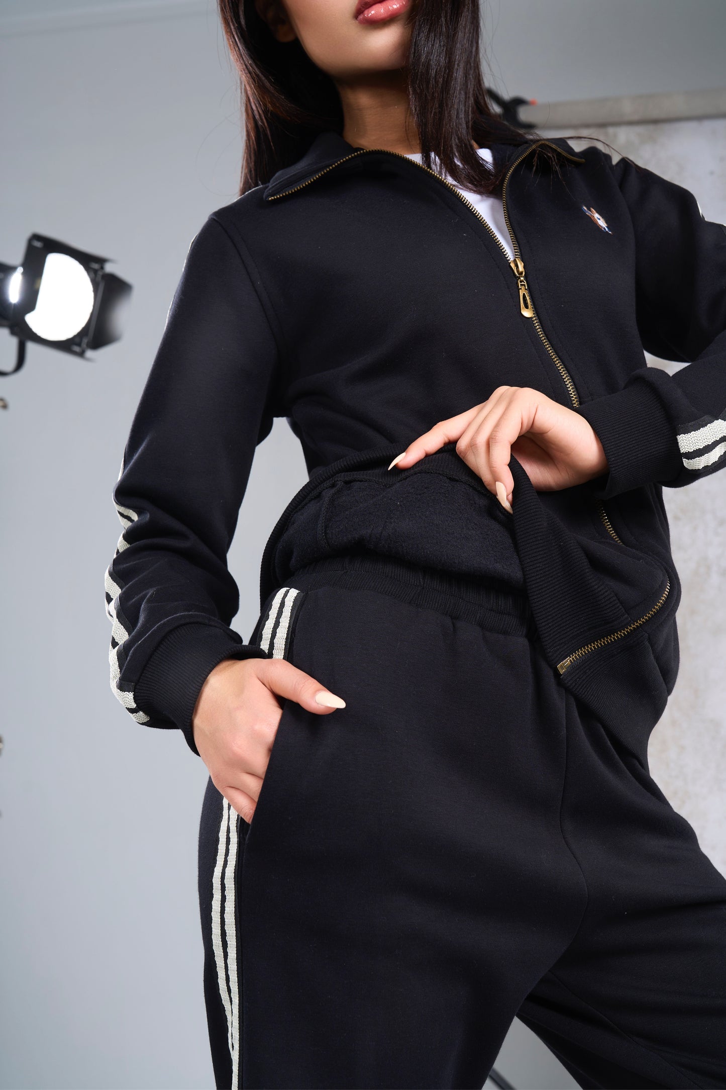 -Regular fit striped track suit